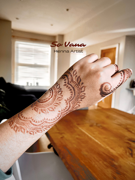 So Vana - Henna Artist