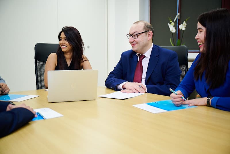 RA Accountants | Specialist Accountants for Healthcare, Franchise & SMEs