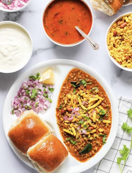 vinayak tiffin and caterers