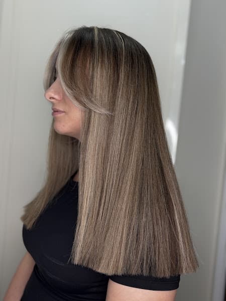 Melanie Richard's Hair & Beauty