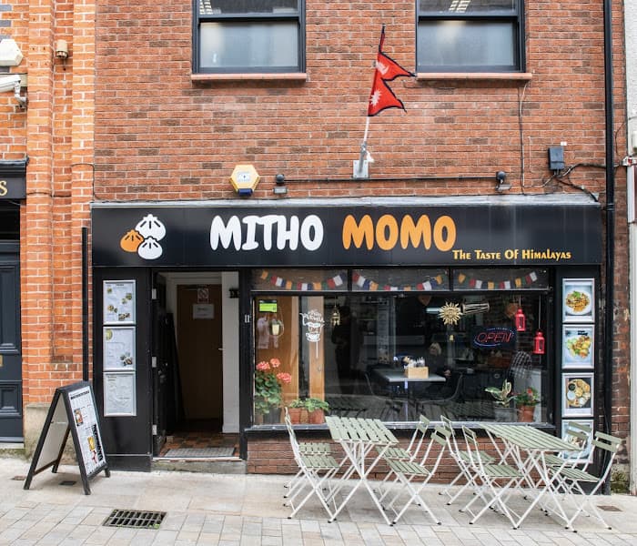 Mitho Momo